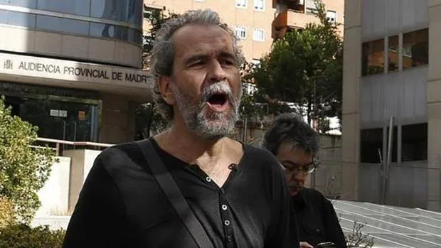 Willy Toledo amenaza a los ultras de Hogar Social Madrid: «No hay nazi intocable» Willy-toledo-kC9E--620x349@abc