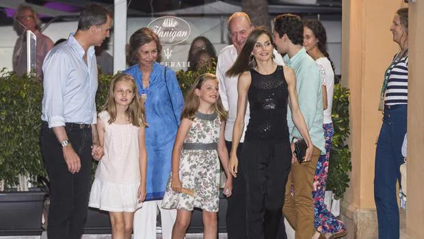 La Familia Real, el pasado verano durante una cena en Mallorca