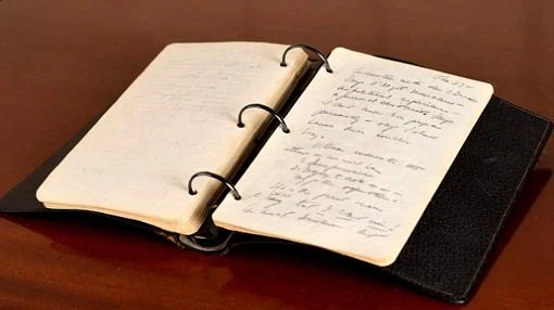 Un diario oculto de Kennedy apunta que la muerte de Adolf Hitler fue un gran engaño nazi Diario2-kTEB--510x286@abc