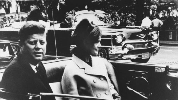 JFK y su mujer Jackie