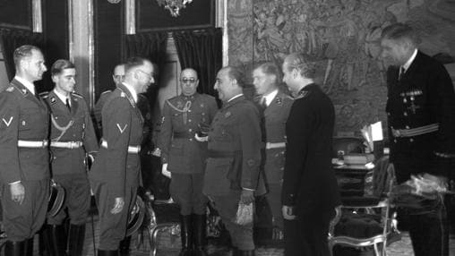 Heinrich Himmler se entrevista con Francisco Franco en 1940.
