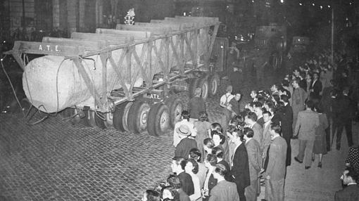 Transporte de los Juanelos durante la edificación del Valle de los Caídos