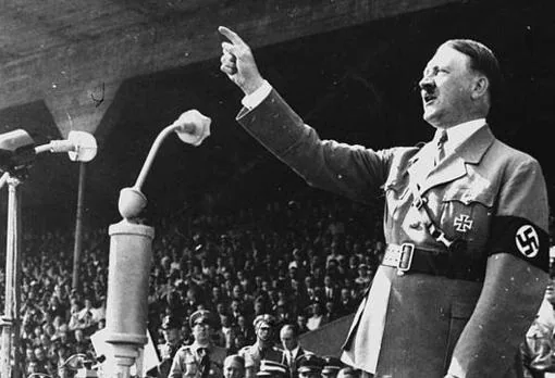 Hitler, en un discurso de 1937