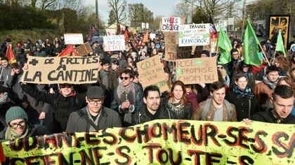 Guerra callejera en Francia a la reforma laboral de Hollande