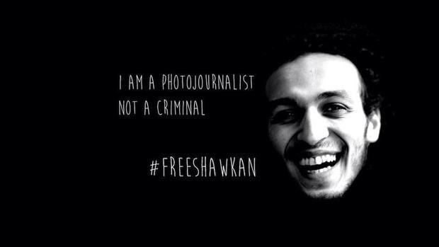 El martirio judicial de Shawkan, reportero confinado por tomar fotos en Egipto