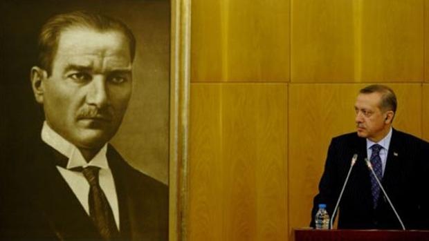 «Erdogan es el segundo Atatürk. Yo votaré "sí" a reforzar su poder»