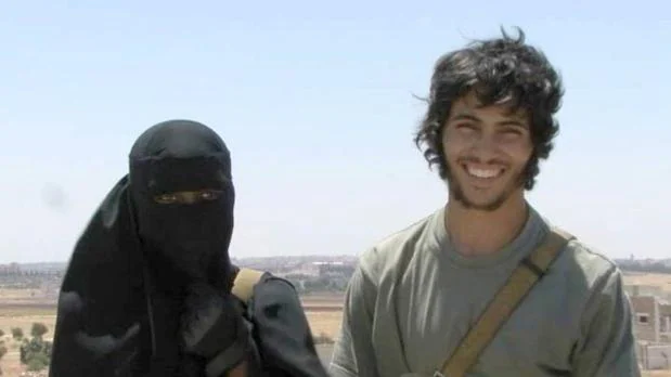 Un terrorista de Daesh confiesa: «las mujeres eran parte de mi salario»