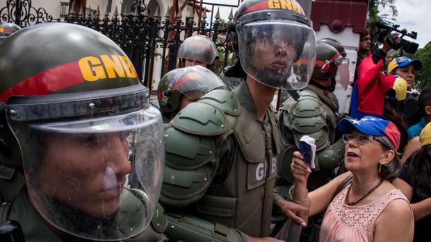 Maduro agradece el «importante papel de la Guardia Nacional Bolivariana para la paz»