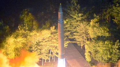 Corea del Norte eleva sus amenazas con un misil que sobrevuela Japón