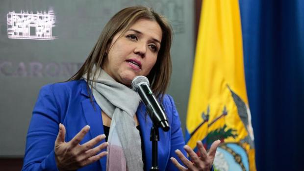 Lenín Moreno nombra vicepresidenta interina de Ecuador a la ministra de Vivienda