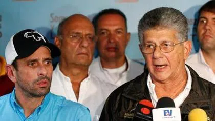 Capriles amenaza con dejar la MUD por «traición» de cuatro gobernadores