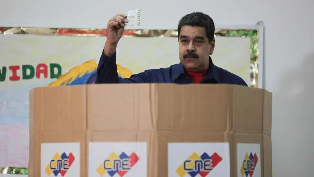 La oposición venezolana propone a Maduro sentarse en la mesa de negociación