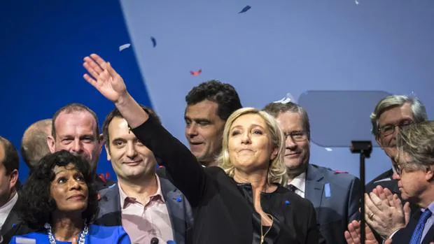 Las dos fórmulas europeas para «atacar» a los partidos populistas: ¿enfrentarlos o adoptar sus agendas?
