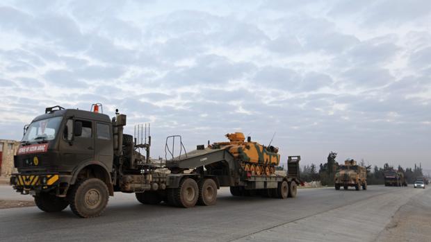 Convoy militar turco en el noroeste de Siria