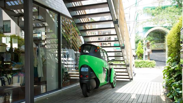 El i-ROAD de Toyota ya rueda en fase de pruebas por las calles de Tokio