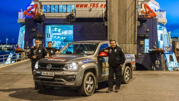 Intenta batir el récord mundial en coche: de Dakar a Moscú en tres días y 10 horas