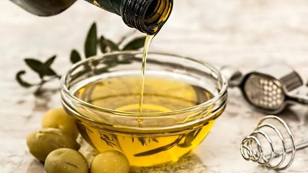El aceite de oliva es fuente de ácidos grasos poliinsaturados