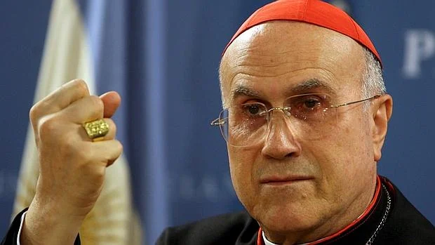 El cardenal Tarcisio Bertone, exsecretario de Estado vaticano