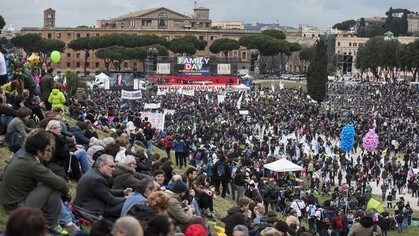 Un millón de italianos salen en Roma contra las uniones homosexuales