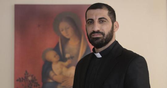 Naim Shoshandy es sacerdote siro católico en Qaraqosh