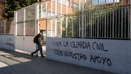 Educación investiga setenta casos de adoctrinamiento escolar en Cataluña