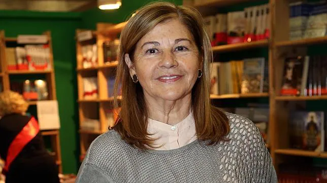 María Teresa Álvarez rinde homenajea sus antepasados en «La Indiana»