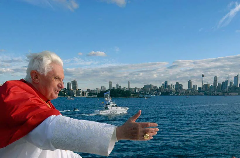 Llegando al puerto de Sidney, Australia, en julio de 2008. REUTERS