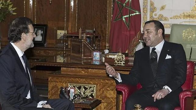 Su primera visita al extranjero fue a Marruecos, donde se reuni con Mohamed VI