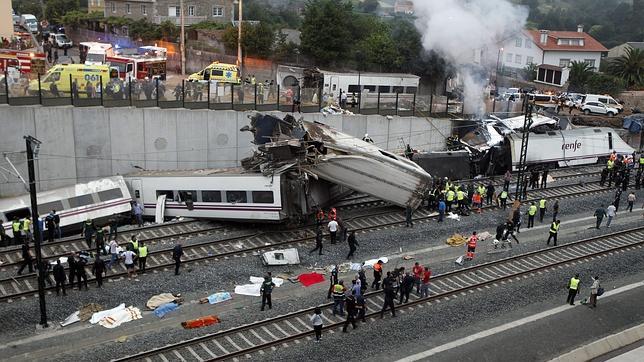 Accidente de tren en Santiago: el conductor resulta herido leve