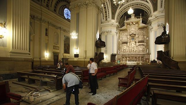El altar mayor de la Basílica del Pilar se cerró casualmente minutos antes de la explosión
