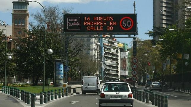 Madrid tiene casi diez radares por cada 1.000 kilómetros