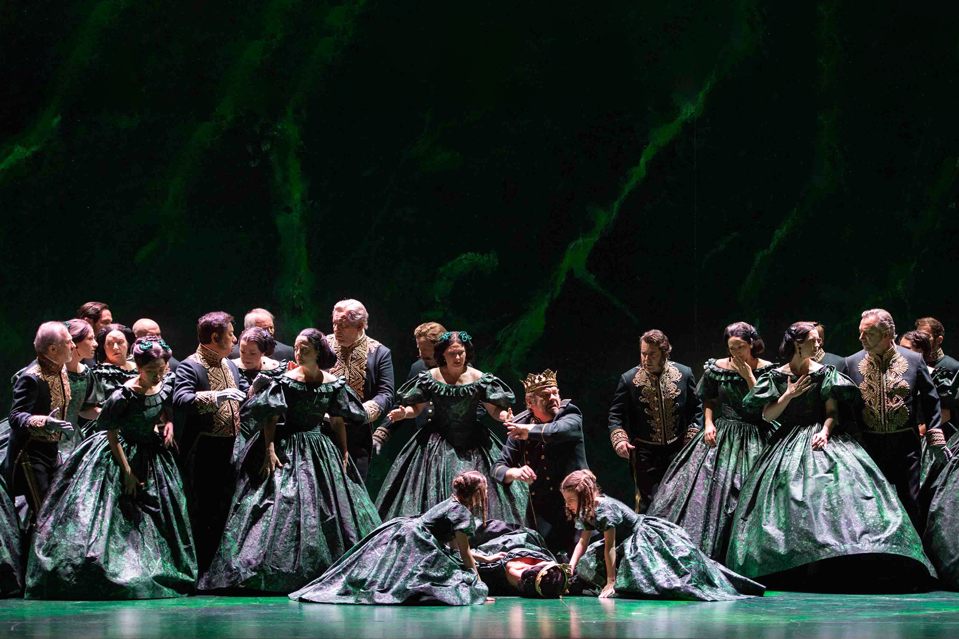 Nabuco, de Giuseppe Verdi, del 5 al 22 de julio de 2022 (Monika Ritterhaus/Ópera de Zurich)