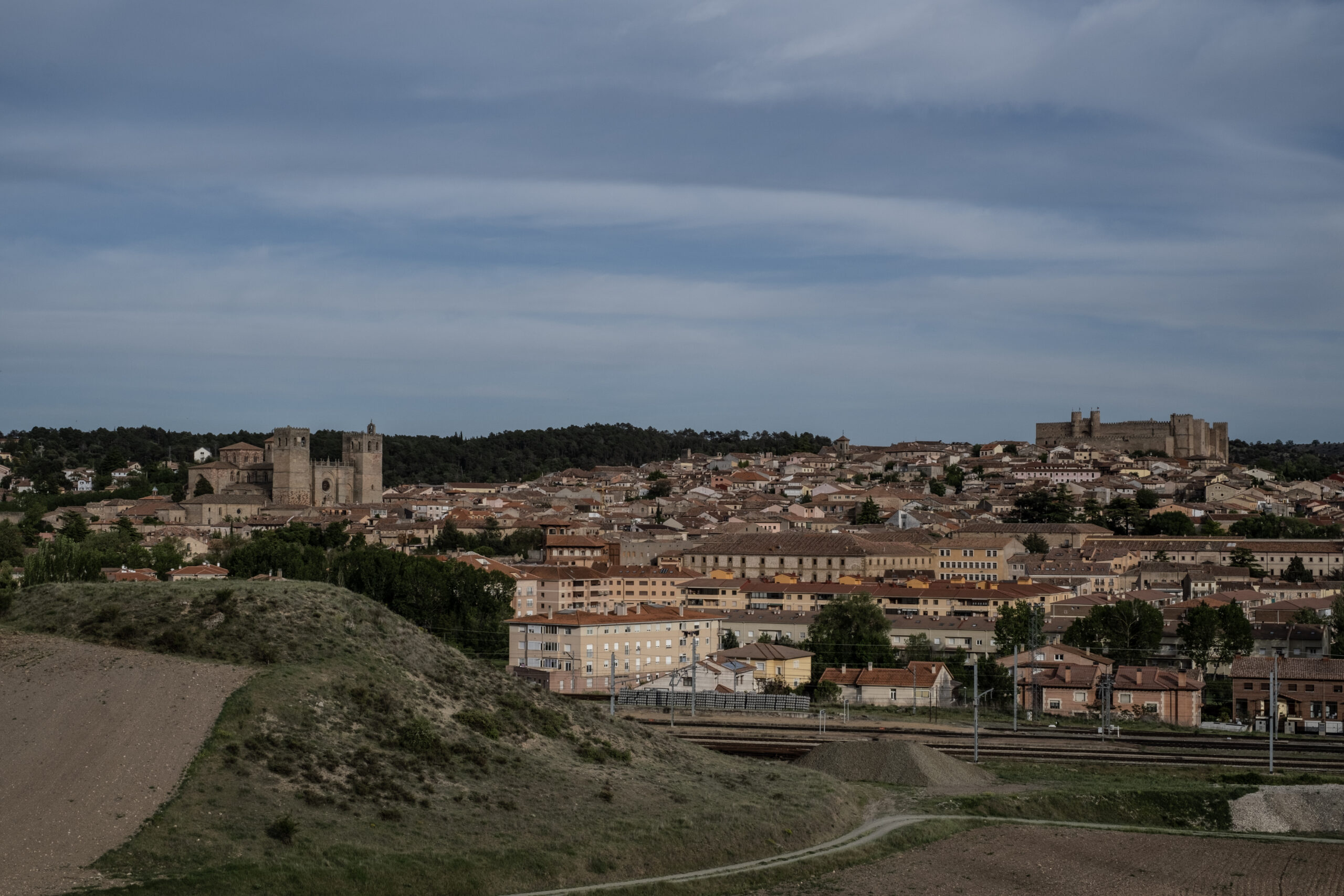 Una de las mejores vistas de Sigüenza, con el castillo y la Catedral, es desde el antiguo cuartel de la Guardia Civil