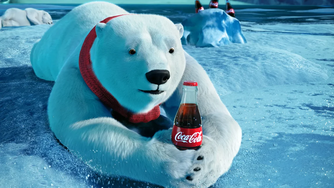 Oso polar de Coca-Cola con una botella