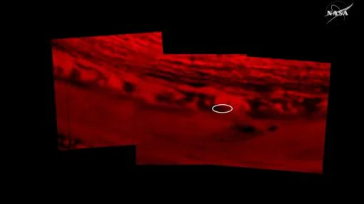 Fotografía térmica de la zona donde se estrelló Cassini, unas 16 horas antes del suceso