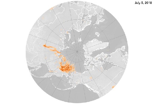 Entre el 5 y el 9 de Julio, una enorme columna de humo liberada por una serie de incendios forestales siberianos viajó a través de medio mundo, cruzando Alaska y el centro de Canadá