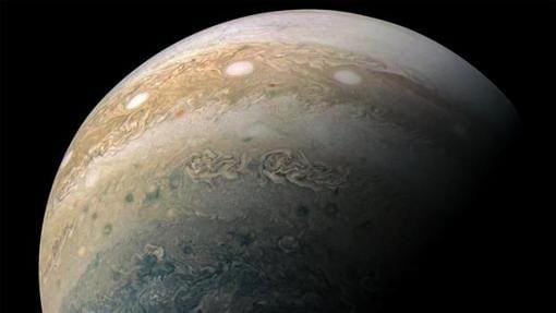 Júpiter en una imagen tomada por la sonda espacial Juno