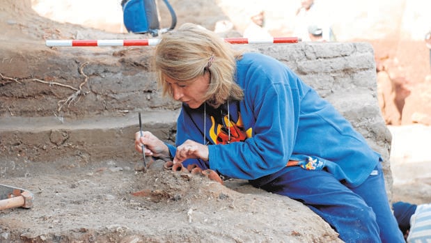 La egiptóloga Carmen Pérez Die, directora de la excavación del MAN en Heracleópolis Magna (Egipto)