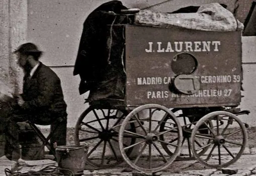 Carruaje-laboratorio ambulante que Laurent usó en sus viajes por toda España