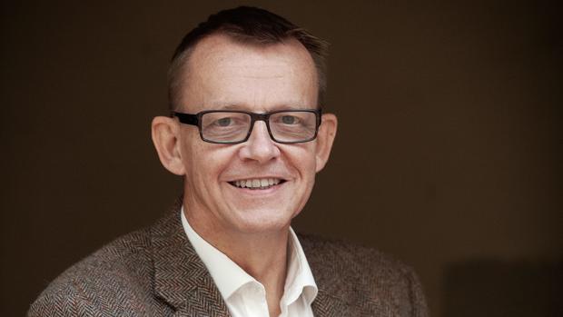 Hans Rosling. Este mÃ©dico sueco estudiÃ³ los vÃ­nculos entre desarrollo, agricultura, pobreza y salud en los paÃ­ses pobres. El pesimismo compulsivo, dice, genera parÃ¡lisis