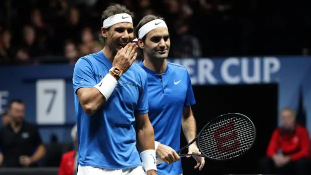 Nadal se mantiene como número uno mundial con Federer más cerca tras su triunfo en Shanghai
