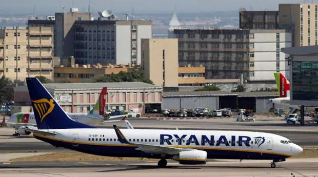 Ryanair compensará a los pasajeros si hay retrasos o encuentran vuelos más baratos