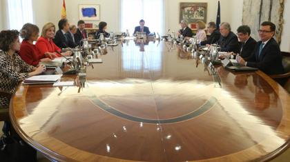 Rajoy convoca mañana el Consejo que impedirá investir a Puigdemont