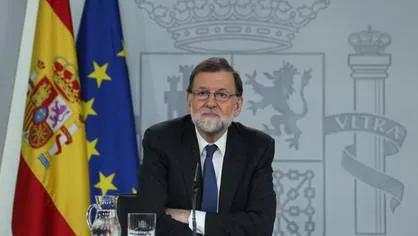 Rajoy prepara la moción de censura con preocupación: «Puede salir»