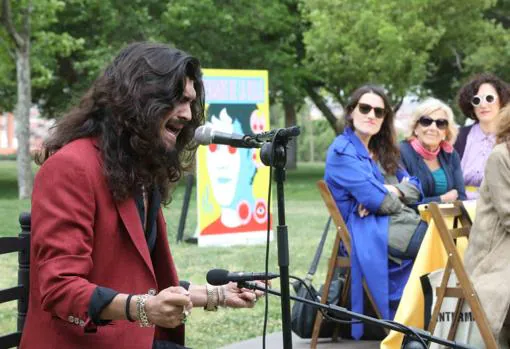 El cantaor Israel Fernández durante la presentación de los Veranos de la Villa