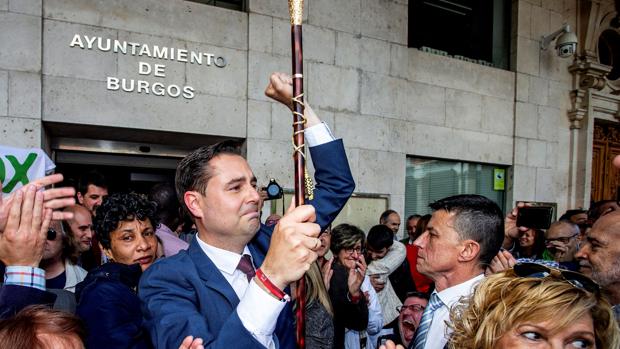 De la Rosa ofrecerá un gobierno en coalición a Cs para dar «mayor estabilidad» en el Ayuntamiento de Burgos