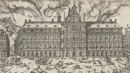 Incendio de Amberes iniciado en el ayuntamiento
