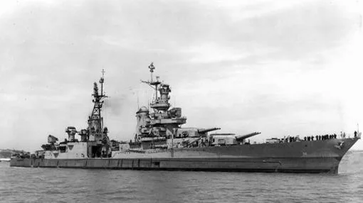 El «USS Indianápolis», durante una de sus travesías