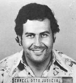 Pablo Escobar detenido en 1977