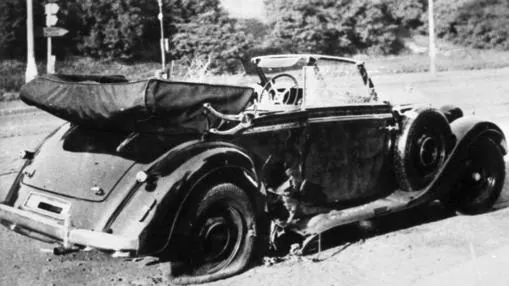 El coche del jerarca nazi, tras el atentado